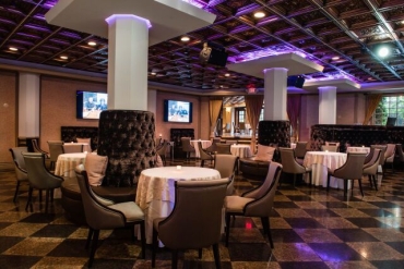 600 lounge table setting