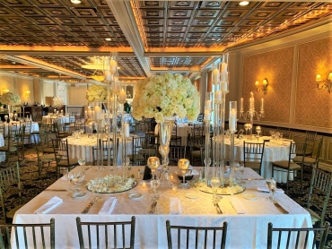 long and round tables mix