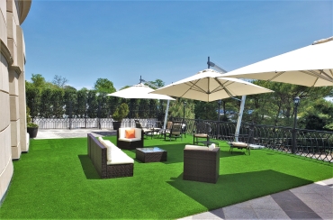 outdoor terrace west