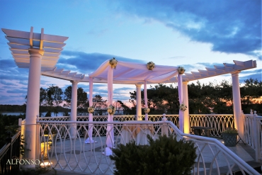 outdoor chuppah at night
