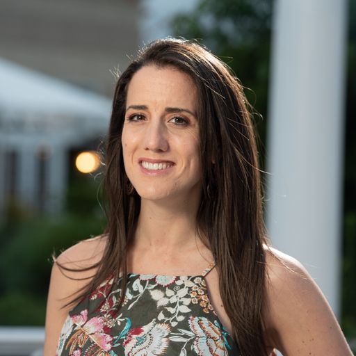 bio pic for Tiffany Hogan